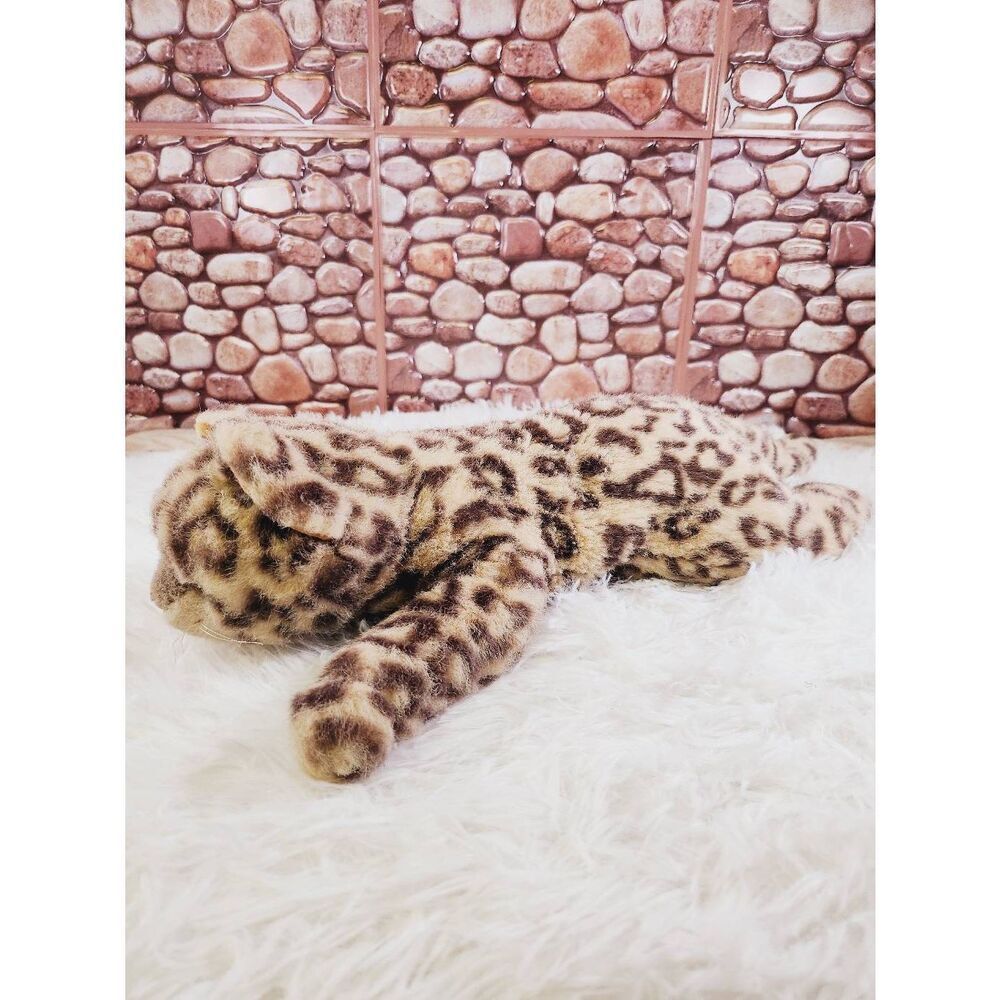 Ty 1988 Chi Chi Cheetah Leopard Plush Made in Korea Laying down Vintage 15.5" #B